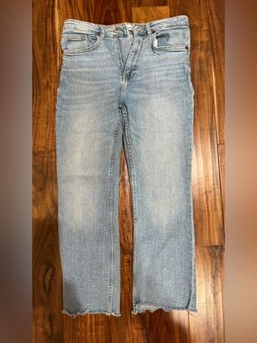 Zara Light Blue Straight Woman Jeans Size 8